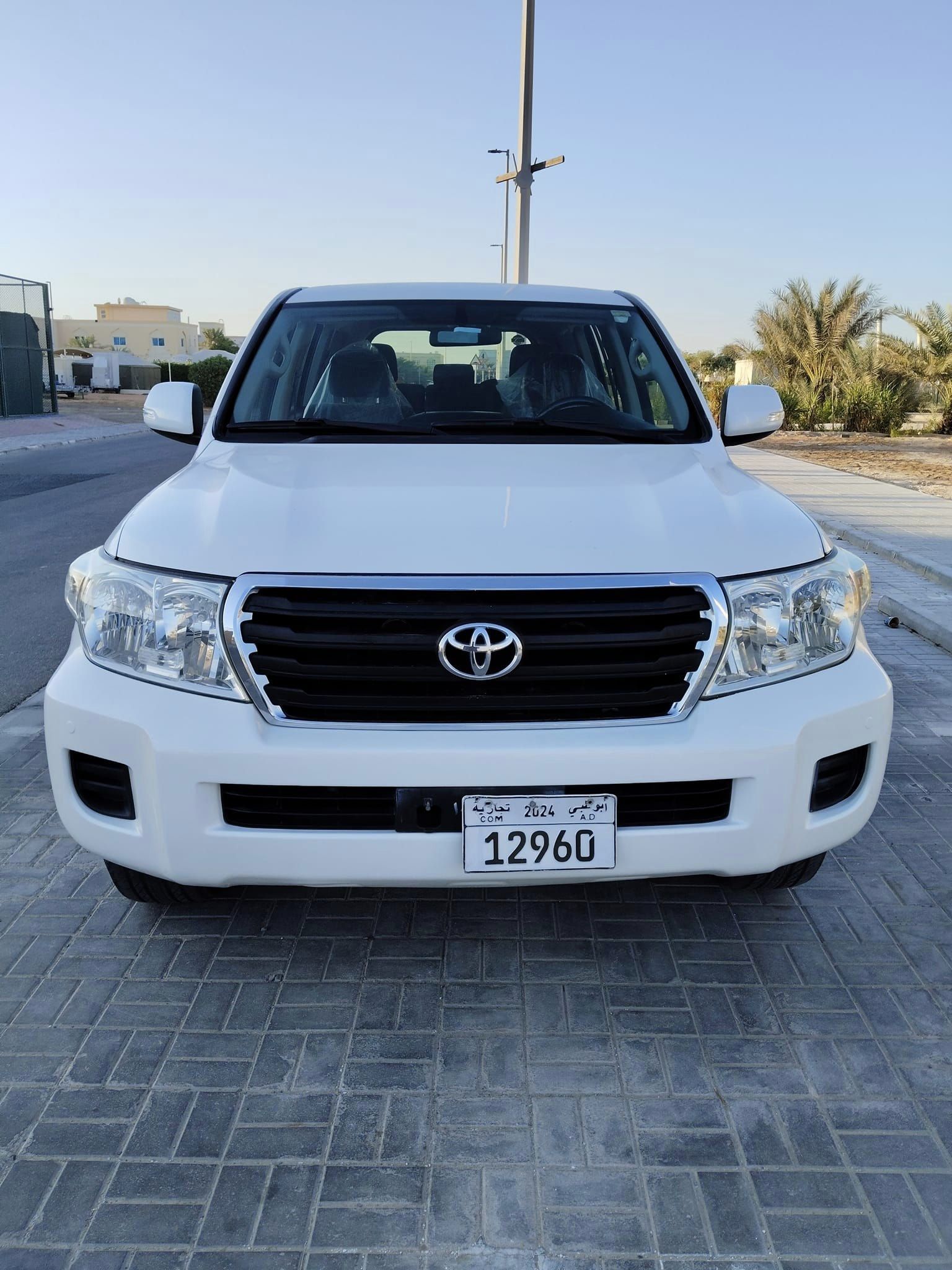 2012 Toyota Land Cruiser in dubai