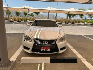 2014 Lexus LS