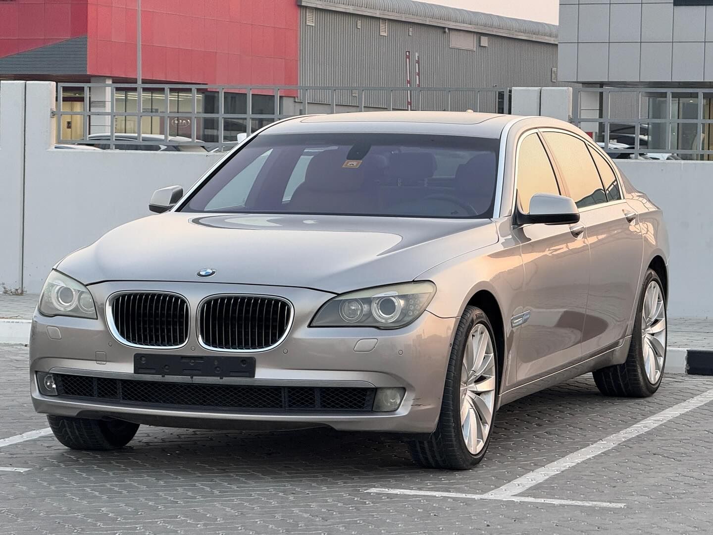 2009 BMW 7-Series in dubai