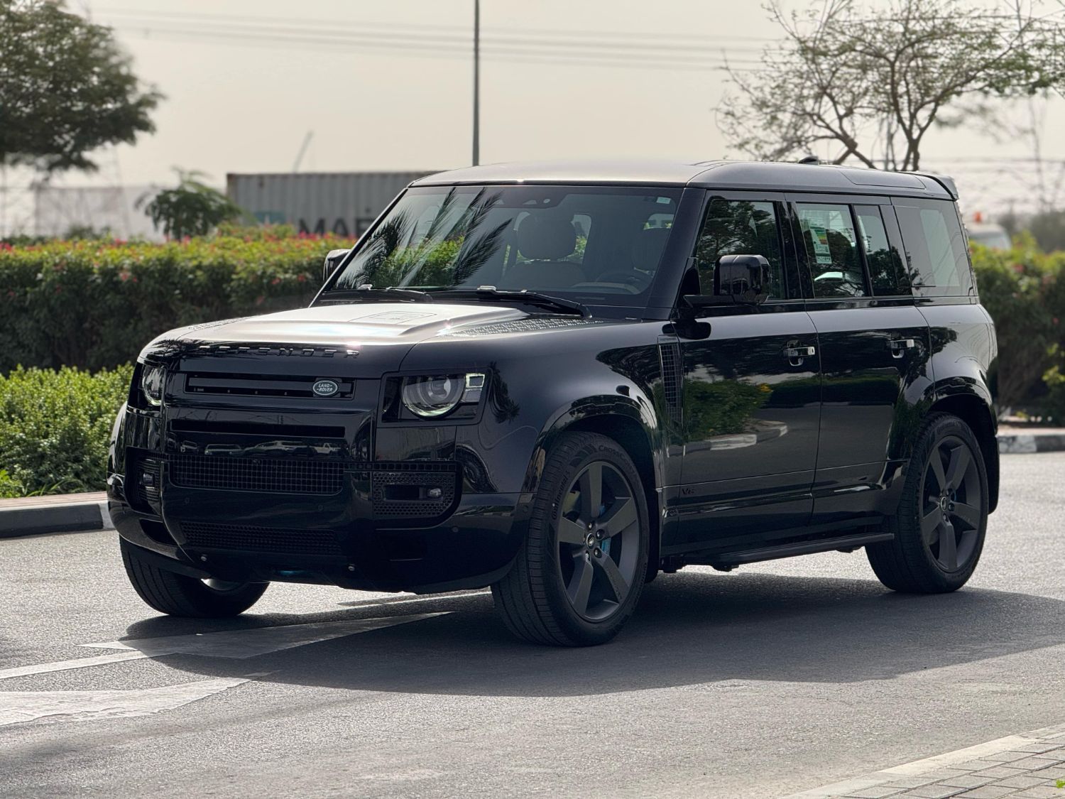 2025 Land Rover Defender || 525 EDITION GCC SPEC UNDER WARRANTY AND SERVICE CONTRACT