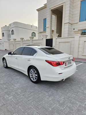 2015 Infiniti Q50