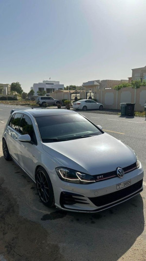 2018 Volkswagen Golf in dubai