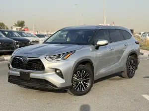 2020 Toyota Highlander in dubai