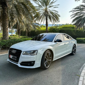 2016 Audi S8