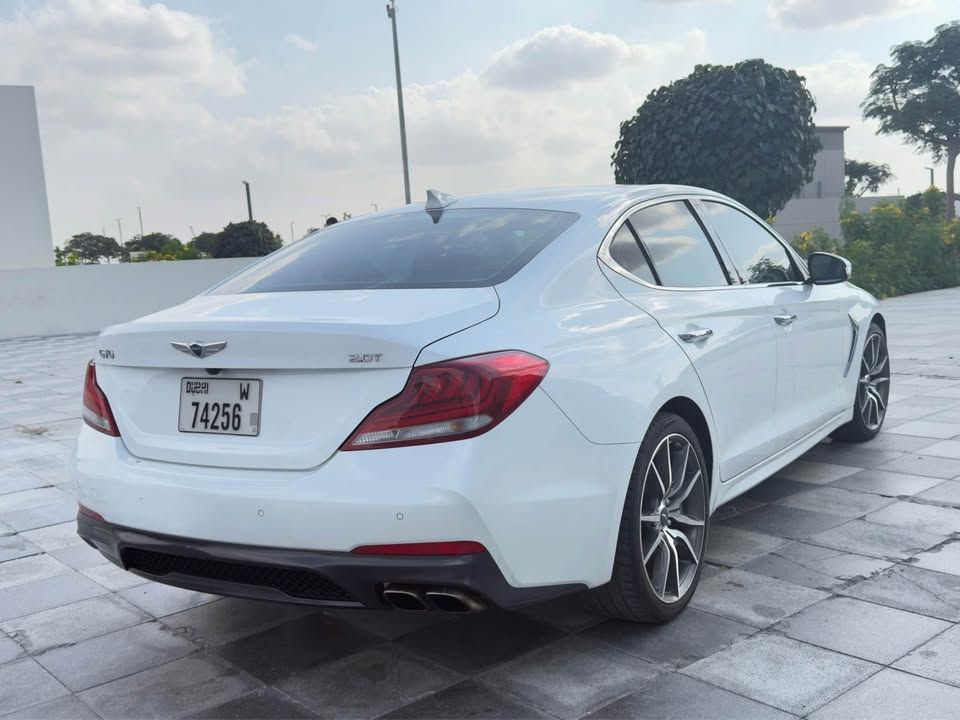 2020 Genesis G70