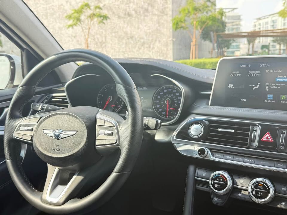 2020 Genesis G70