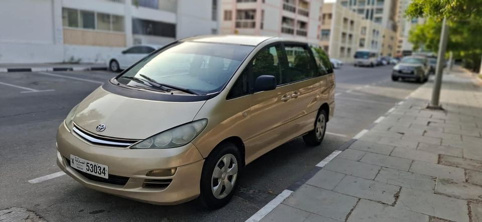 2004 Toyota Previa in dubai