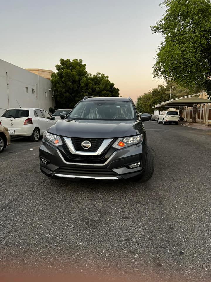 2020 Nissan Rogue in dubai