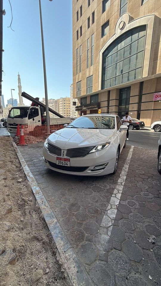 2015 Lincoln MKZ in dubai