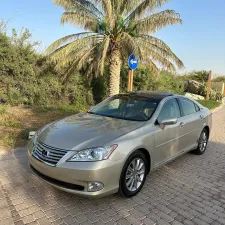 2010 Lexus ES in dubai