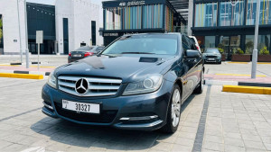 Mercedes Benz C-200 full option GCC -2014