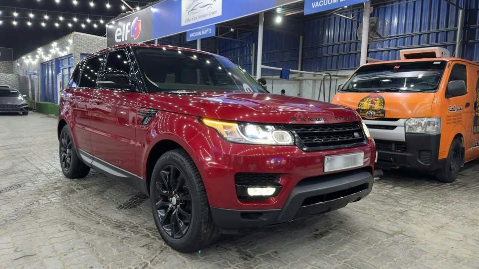 2016 Land Rover Range Rover Sport in dubai