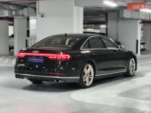 2020 Audi S8