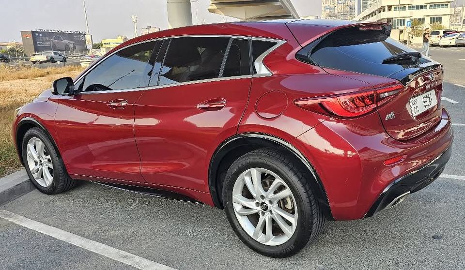 2017 Infiniti Q30