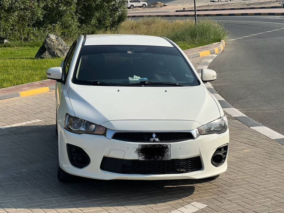 2016 Mitsubishi Lancer in dubai