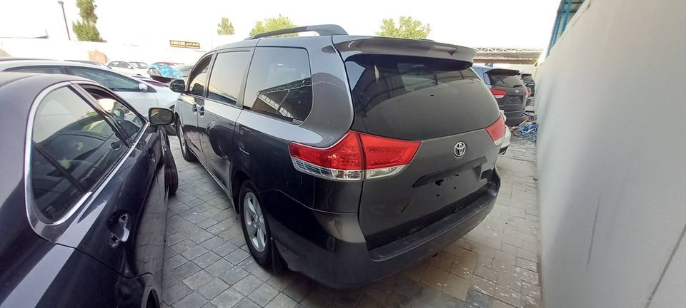 2011 Toyota Sienna