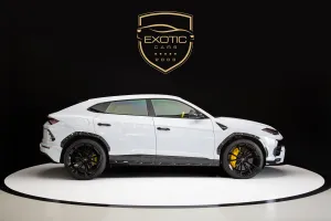 2022 Lamborghini URUS