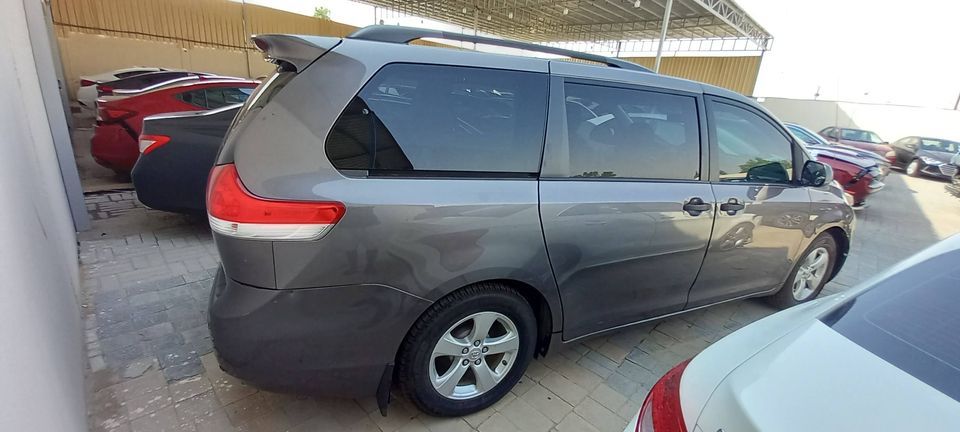 2011 Toyota Sienna