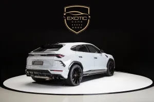 2022 Lamborghini URUS