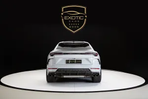 2022 Lamborghini URUS