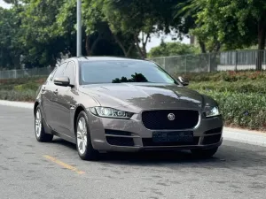 2017 Jaguar XE in dubai