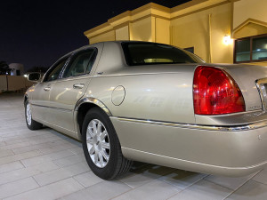 2011 Lincoln Town Car