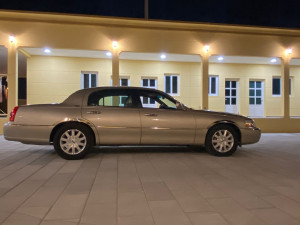 2011 Lincoln Town Car