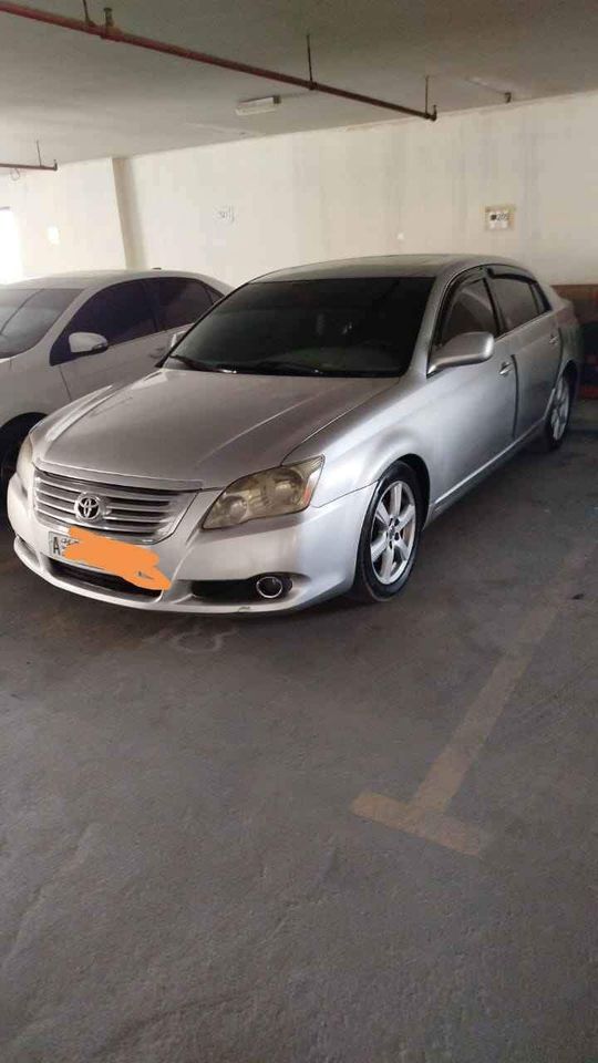 2006 Toyota Avalon in dubai