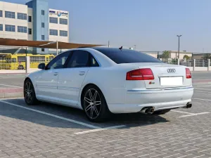 2009 Audi S8