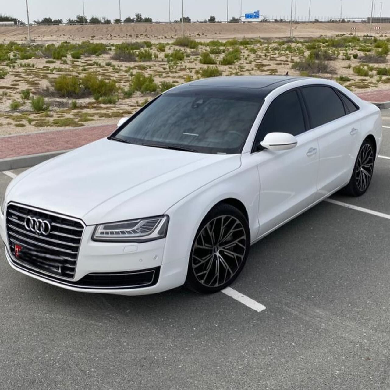 Audi A8L TFSI 2015 Gulf