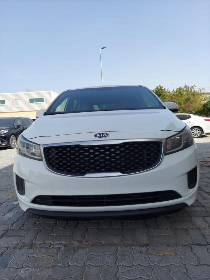 2015 Kia Sedona in dubai