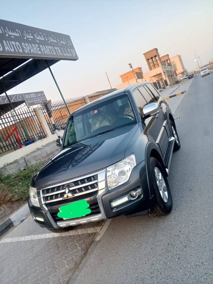 2016 Mitsubishi Pajero in dubai