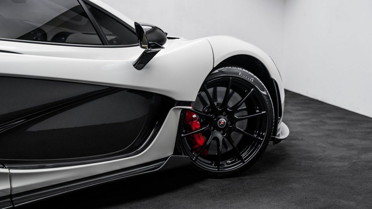 2014 McLaren P1