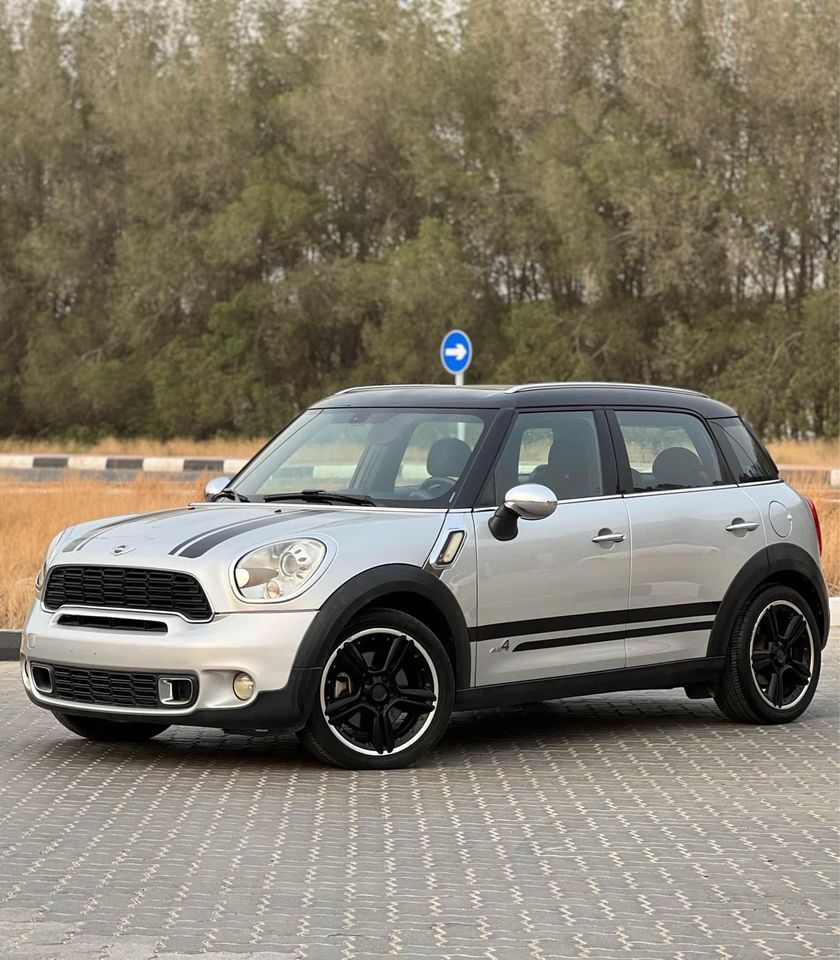 2013 Mini Countryman in dubai