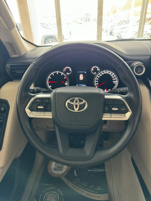 2022 Toyota Land Cruiser