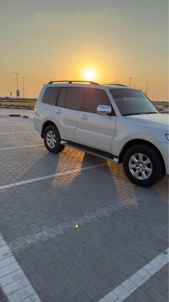 2017 Mitsubishi Pajero