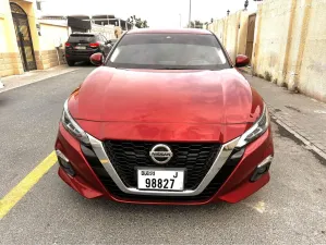 2019 Nissan Altima in dubai