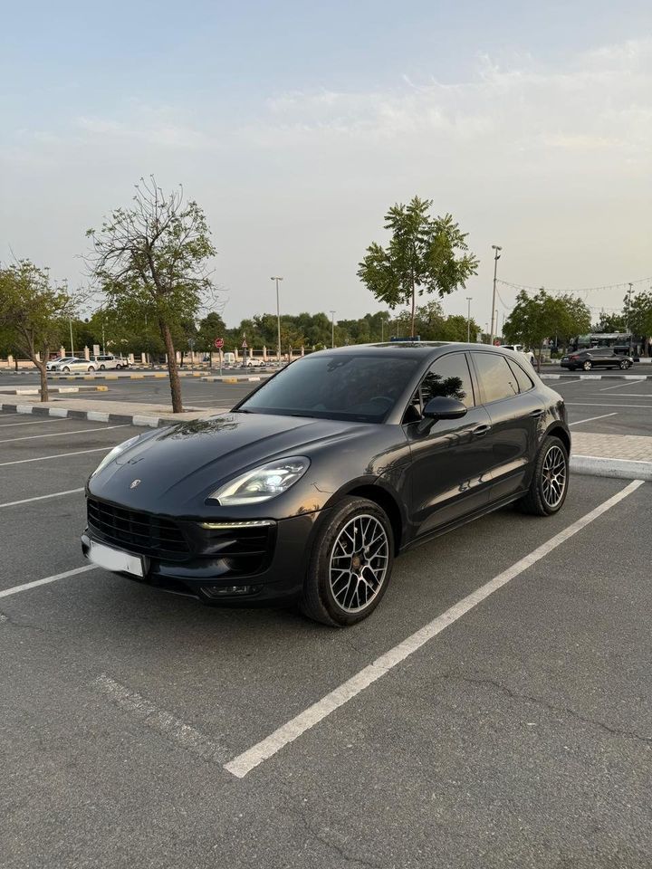 2017 Porsche Macan