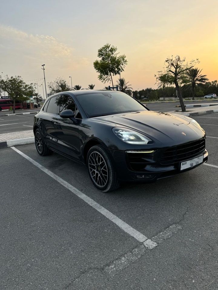 2017 Porsche Macan