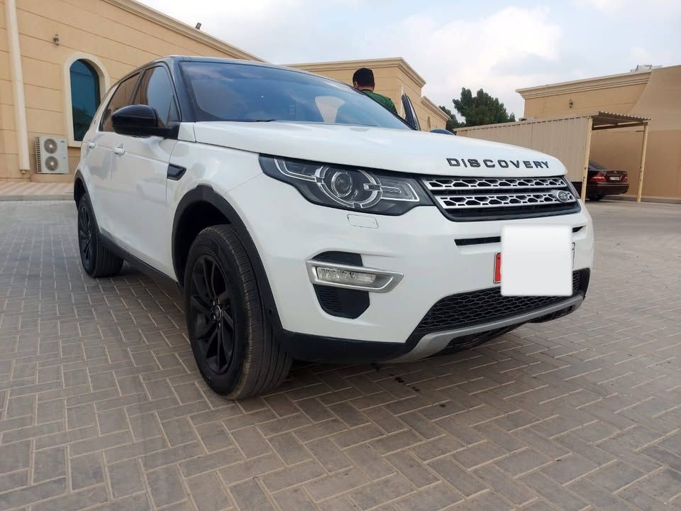 2019 Land Rover Discovery in Dubai