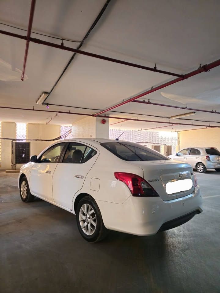 2016 Nissan Sunny in Dubai