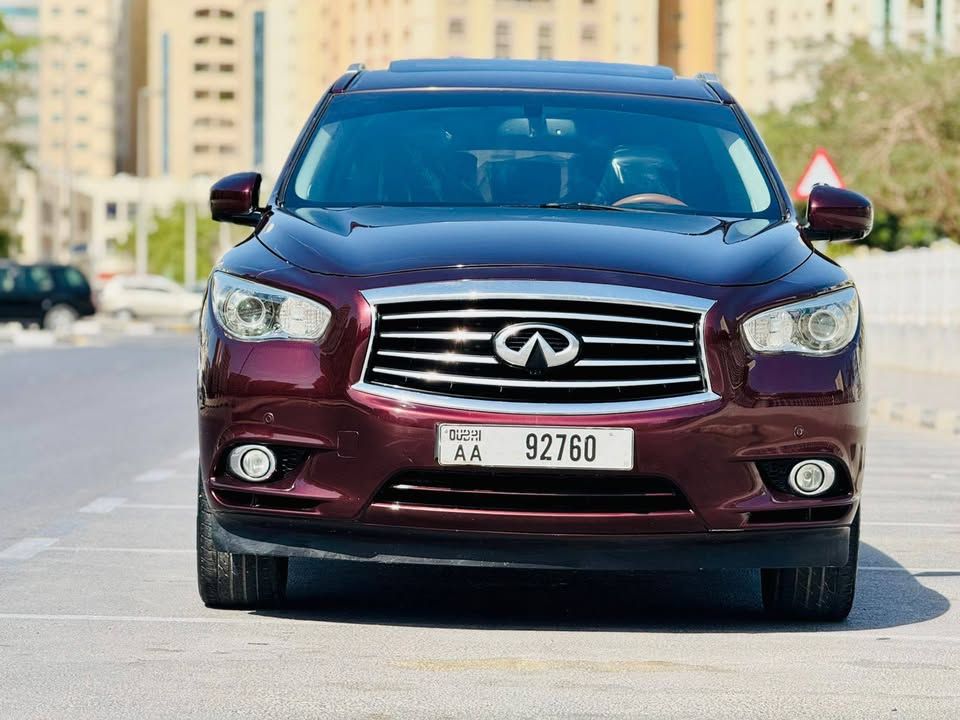 2013 Infiniti JX35 in Dubai