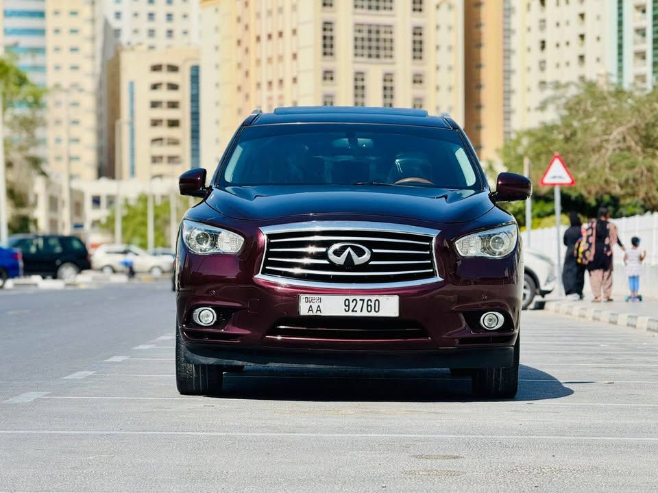 2013 Infiniti JX35 in Dubai