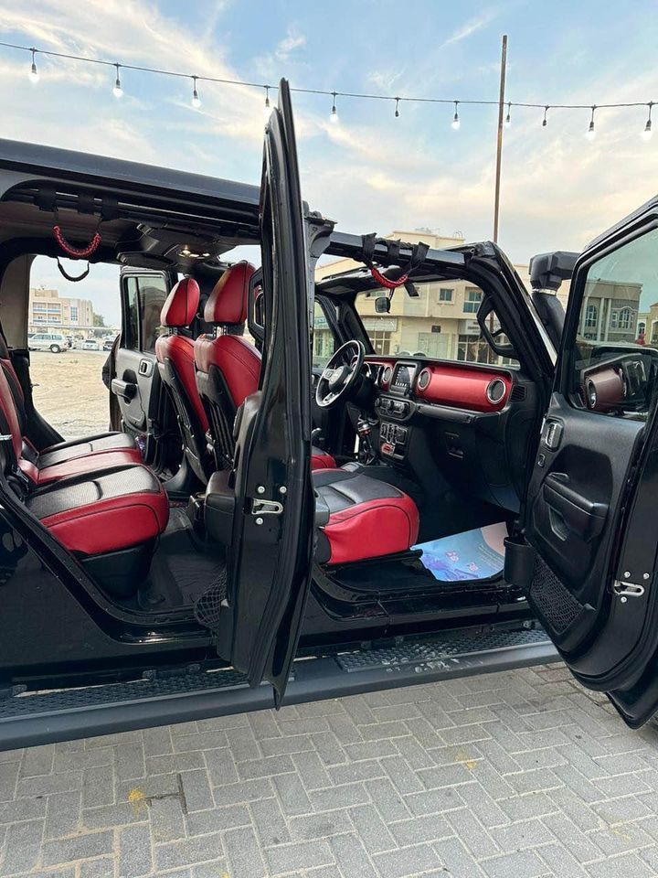 2020 Jeep Gladiator in Dubai