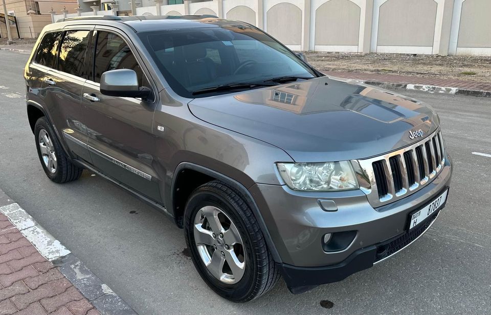 2011 Jeep Grand Cherokee in Dubai