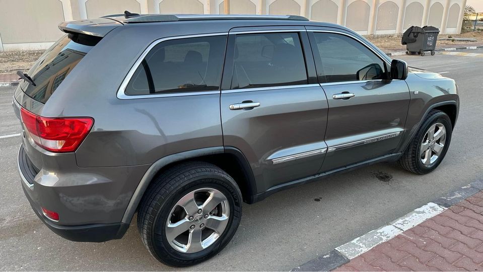 2011 Jeep Grand Cherokee in Dubai