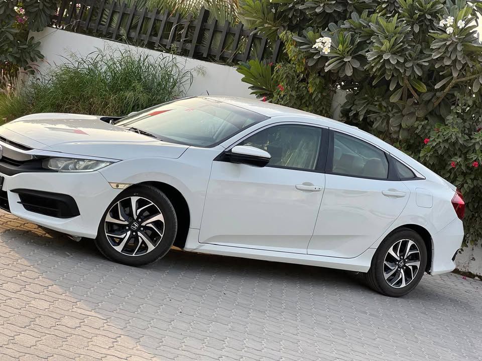 2016 Honda Civic in Dubai