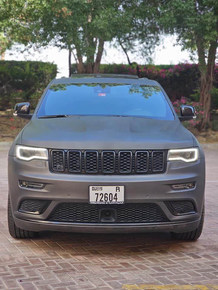 2018 Jeep Grand Cherokee in Dubai