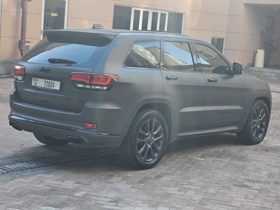 2018 Jeep Grand Cherokee in Dubai