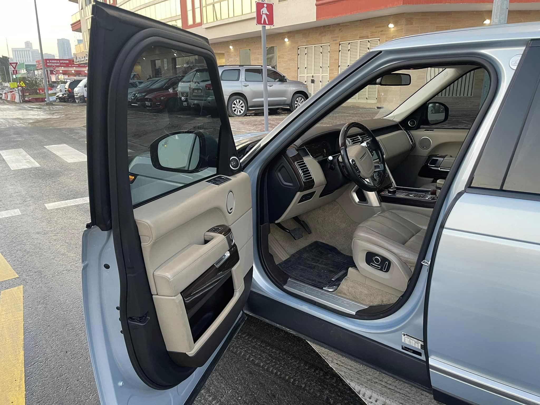 2016 Land Rover Range Rover in Dubai